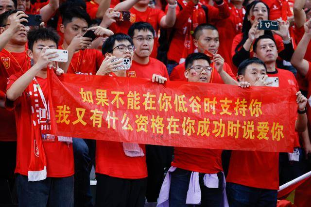 詹姆斯与恩比德出战前景如何？76人对活塞的伤病分析